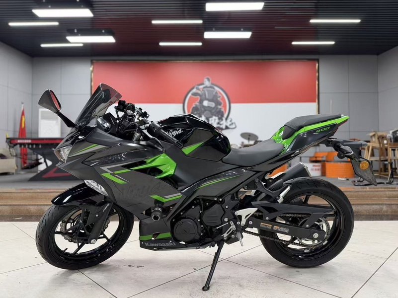 川崎 Ninja 400