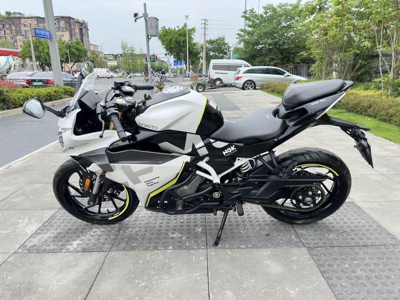 春风 250SR