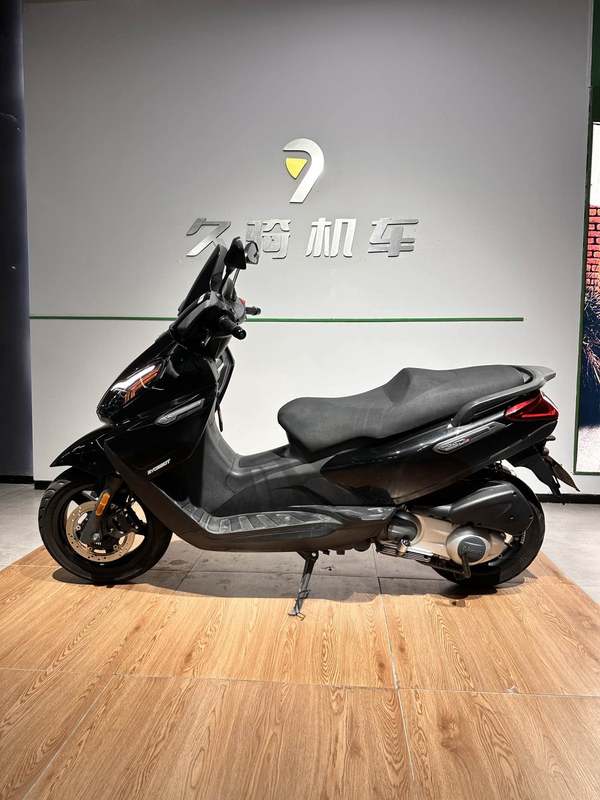 宗申比亚乔 X7