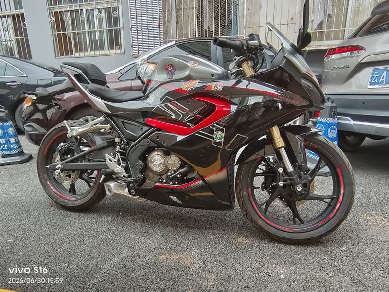 QJMOTOR 赛150