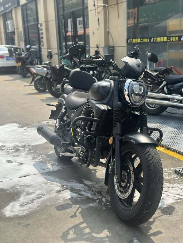 豪爵 TR300