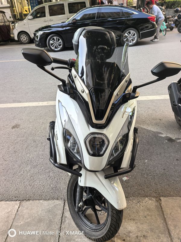 豪爵 UFR150