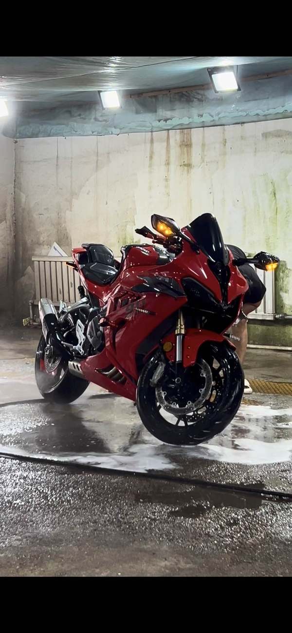 QJMOTOR 赛600