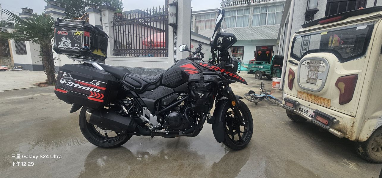 豪爵铃木 DL250