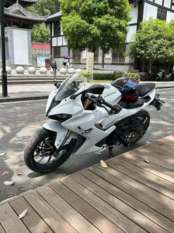 QJMOTOR 赛250