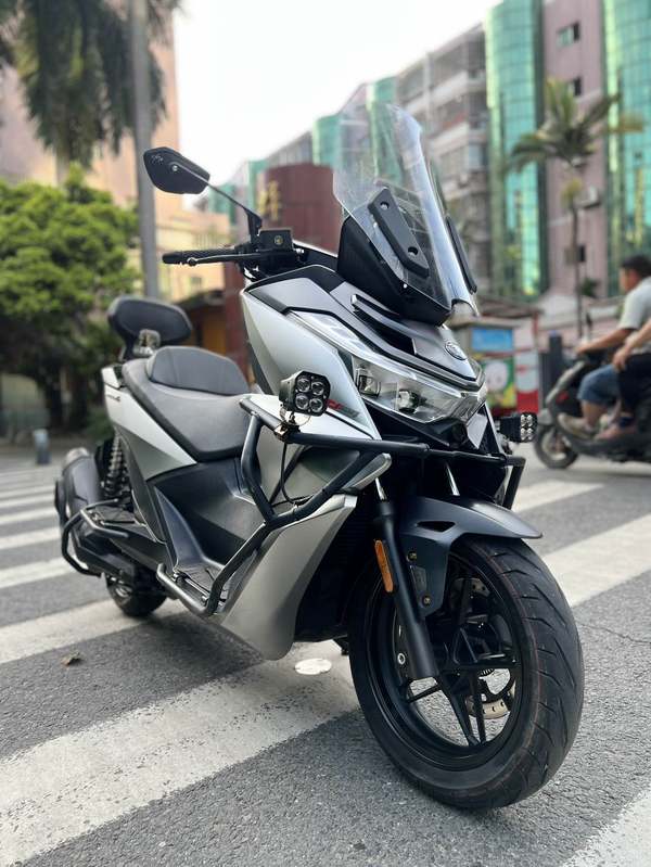 无极 SR250GT