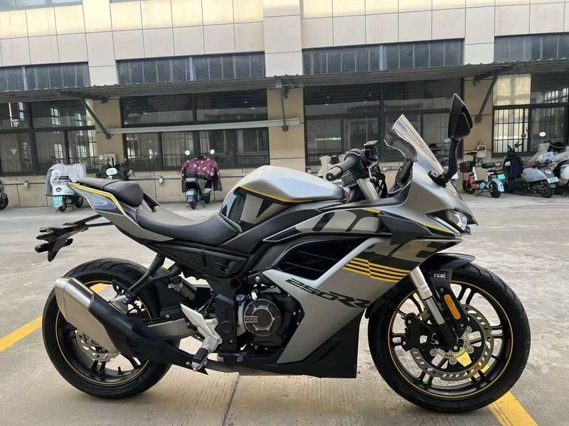 无极 250RR
