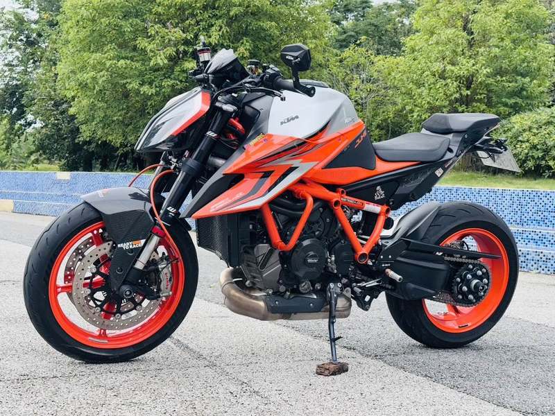 KTMR2R 1290 Super Duke
