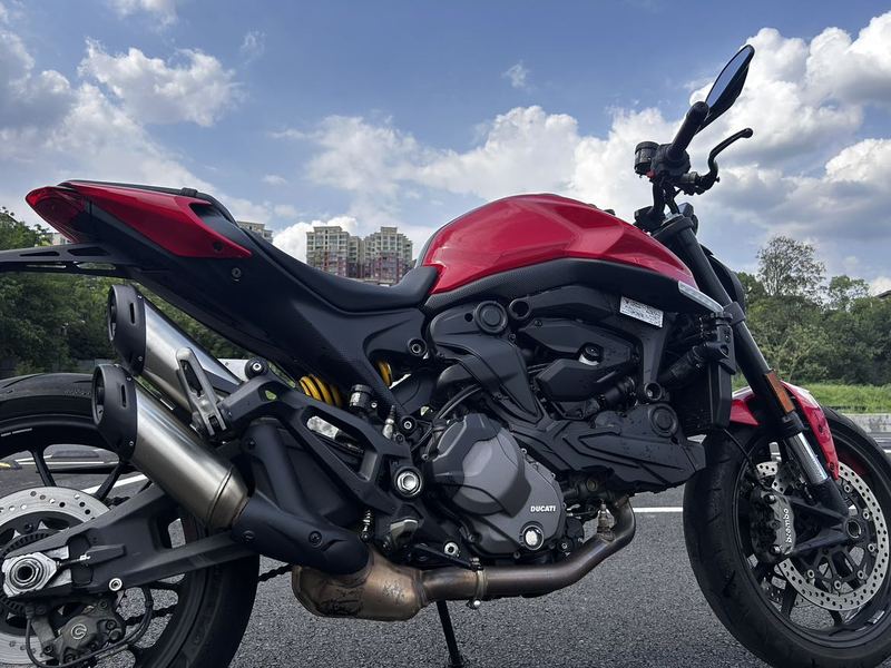 杜卡迪 Monster 950