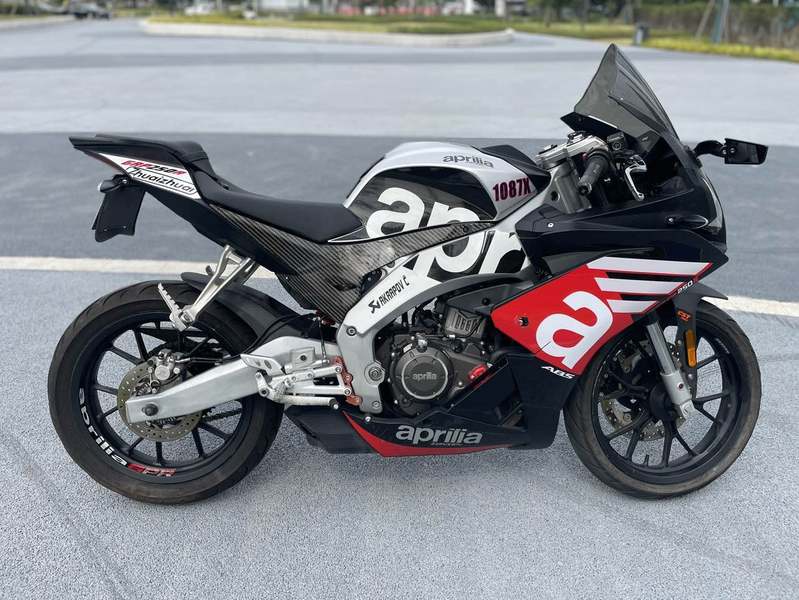 宗申阿普利亚 GPR250R