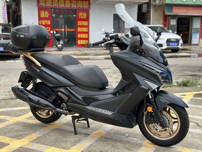 光阳 赛艇 250