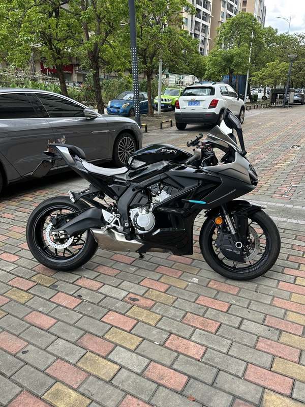 春风 675SR