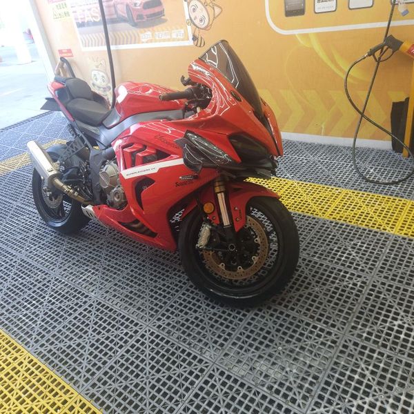 QJMOTOR 赛800