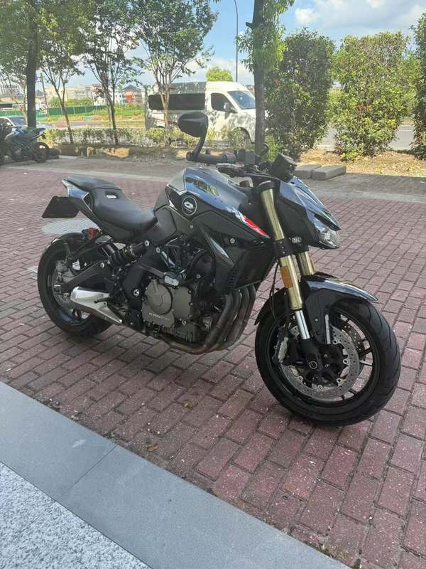 QJMOTOR 追600