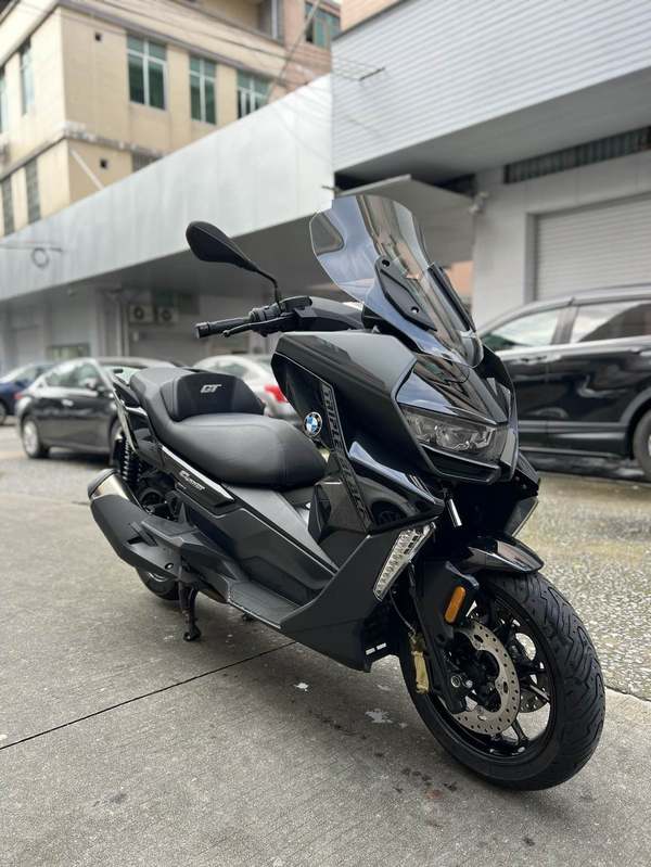 宝马 C 400