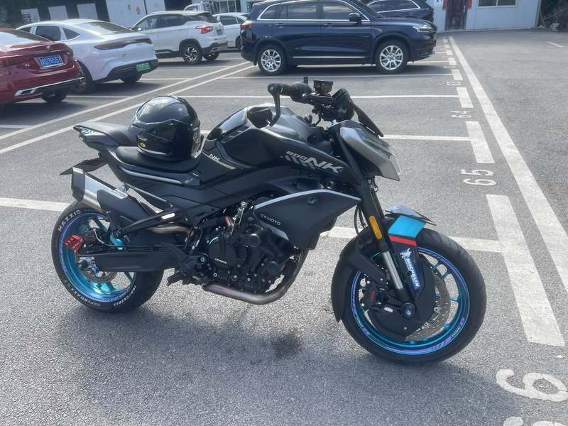 春风 800NK