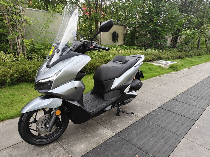 五羊本田 NWT150