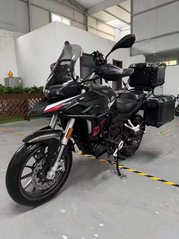 贝纳利 金鹏 TRK251