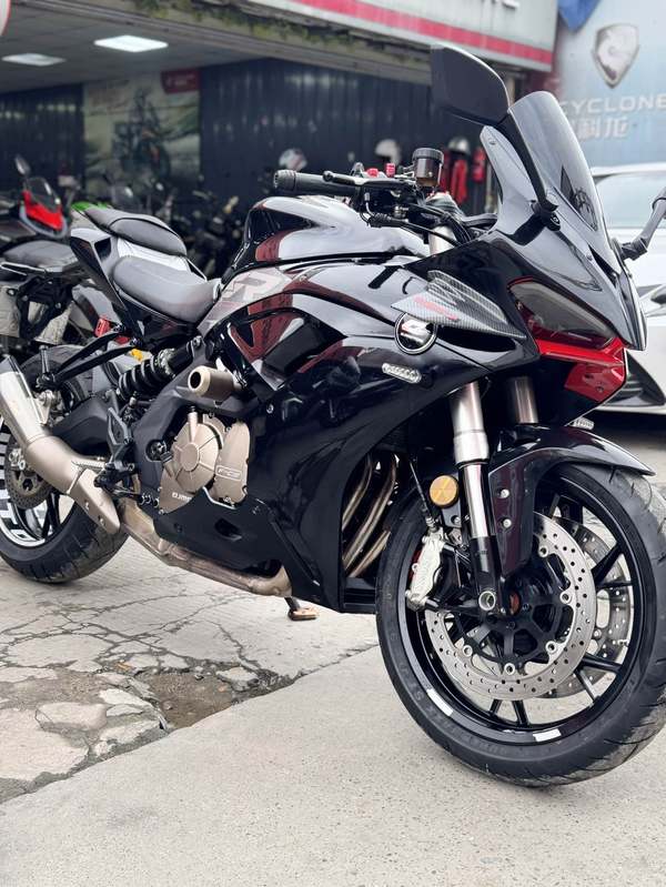 QJMOTOR 赛600