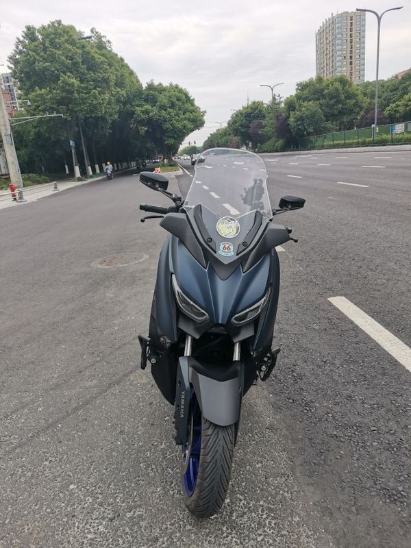 雅马哈 XMAX