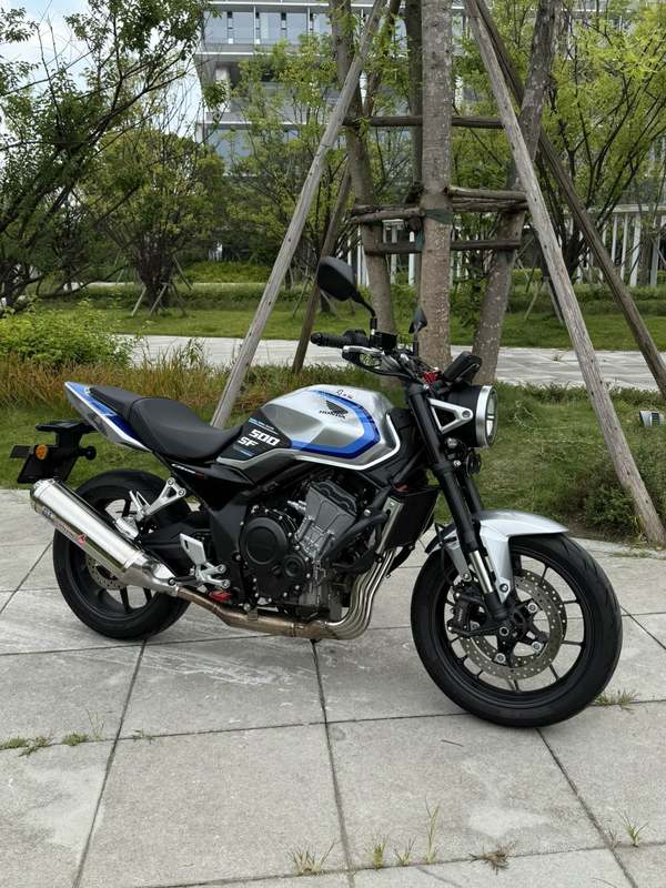 本田 CB500 Super Four