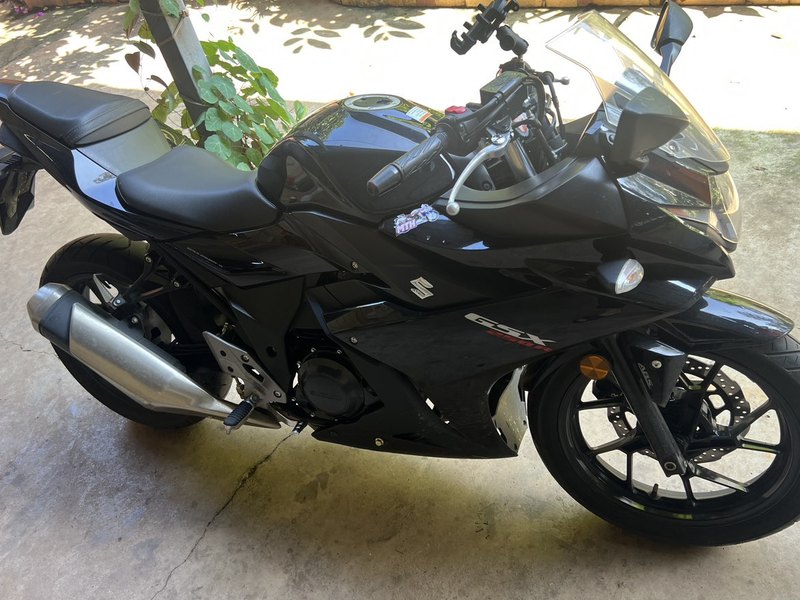 豪爵铃木 GSX250R