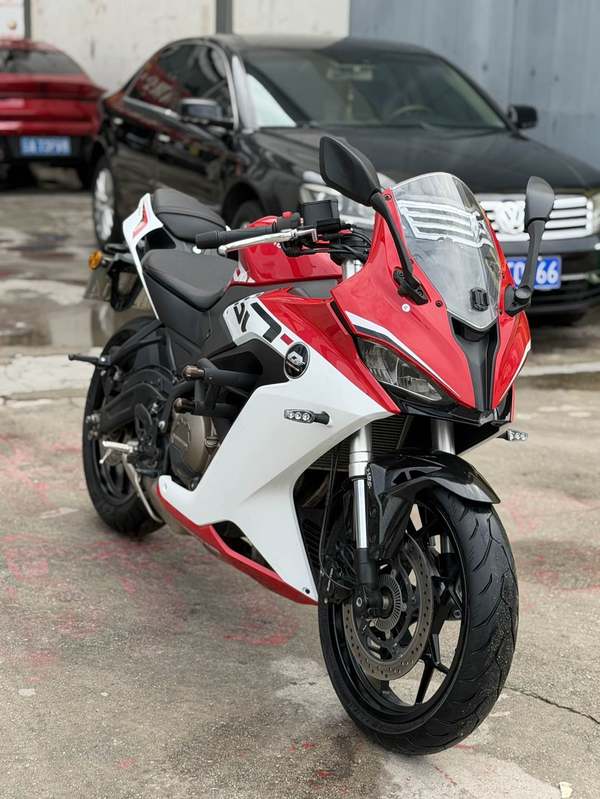 QJMOTOR 赛250