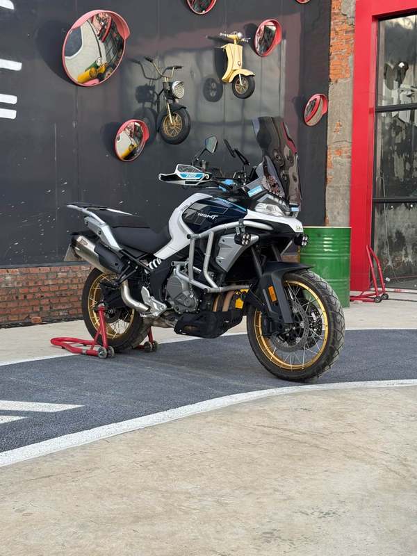 春风 700MT