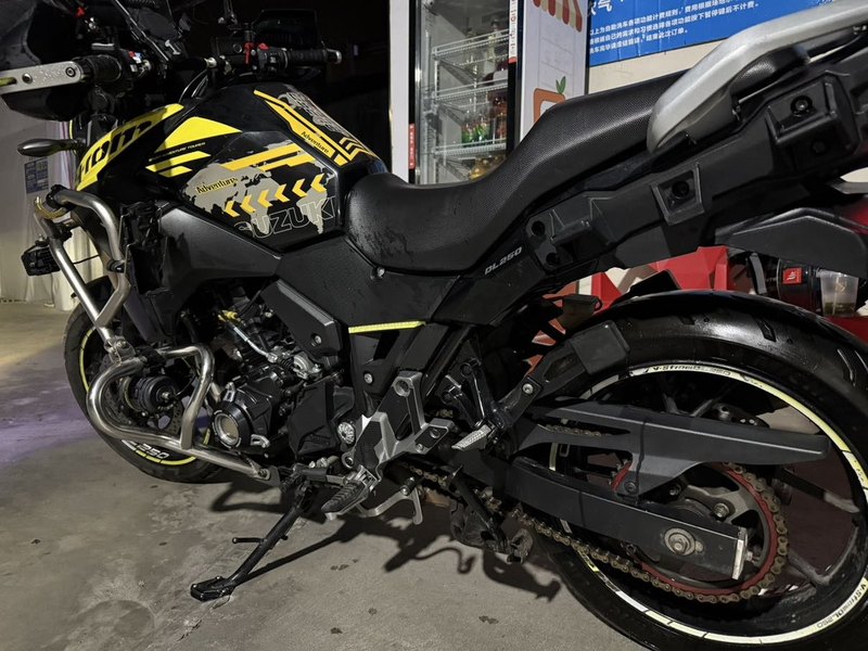 豪爵铃木 DL250