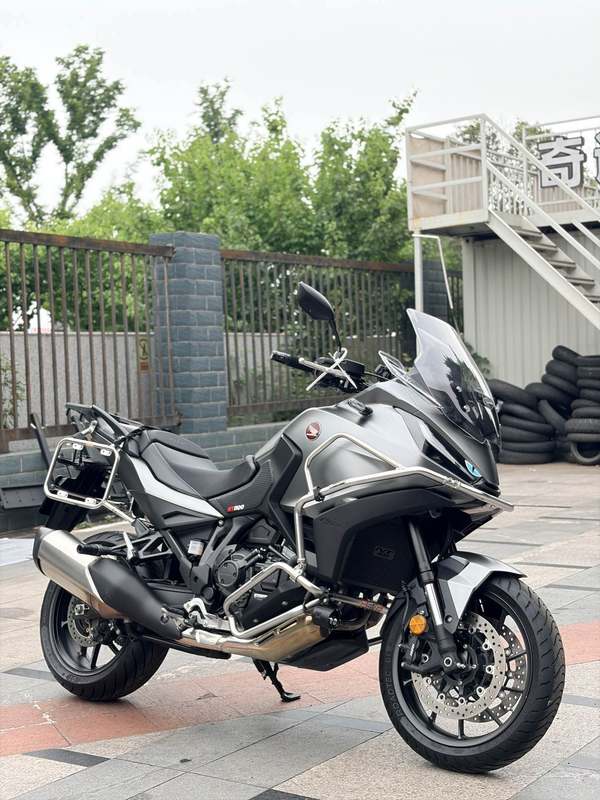 本田DREAMWING NT1100