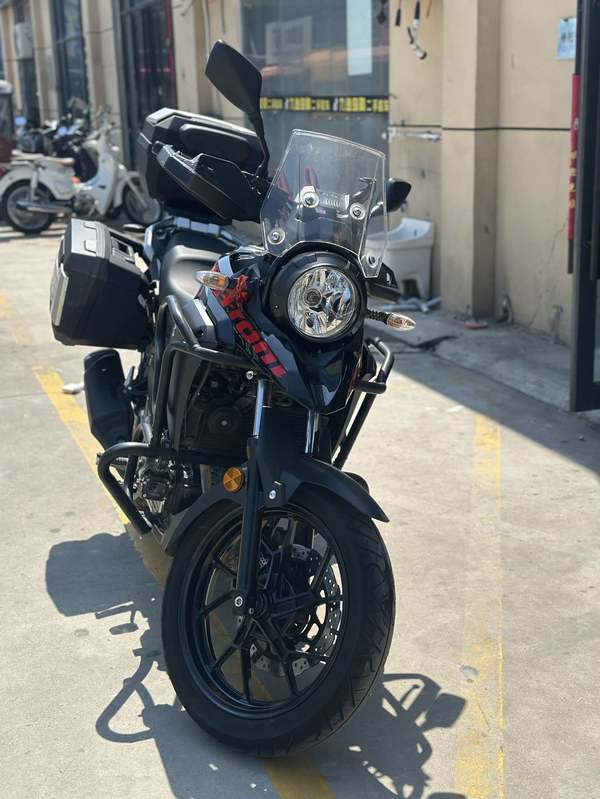 豪爵铃木 DL250