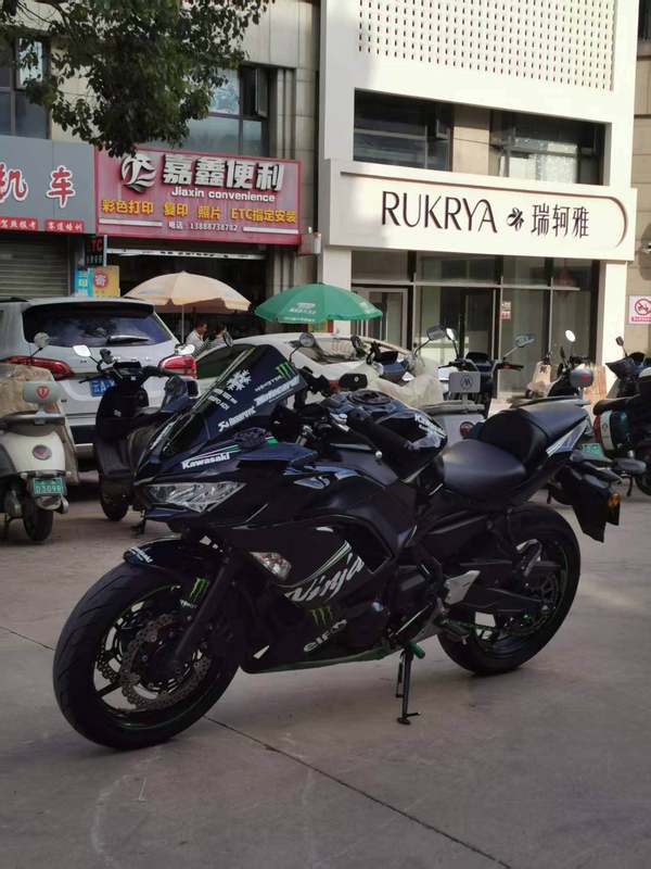 川崎 Ninja 650 