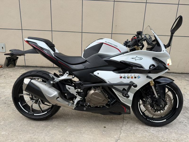 QJMOTOR 赛450