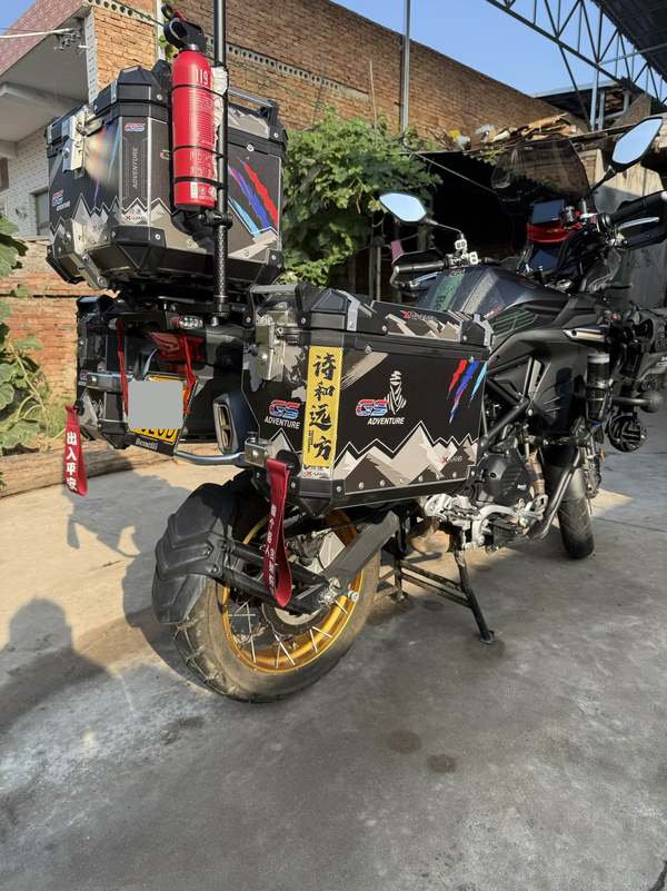 贝纳利 TRK552