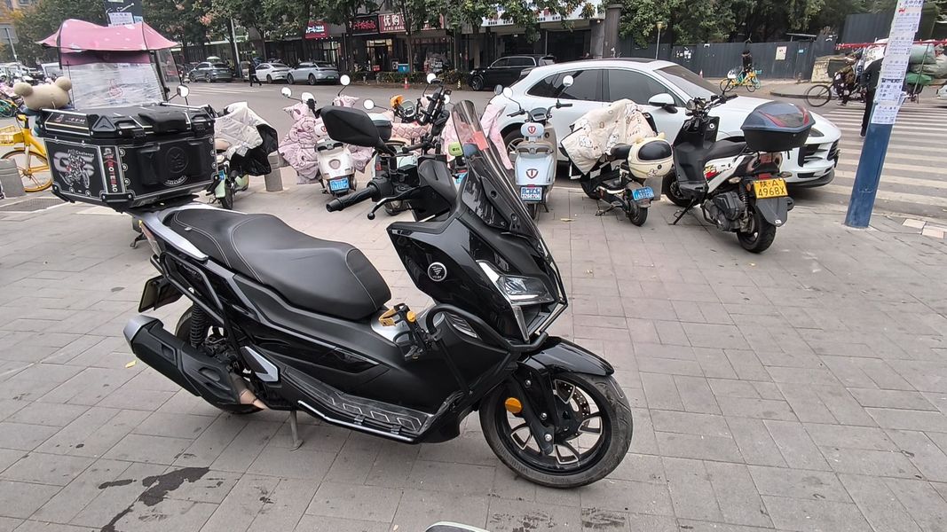 无极 SR150GT