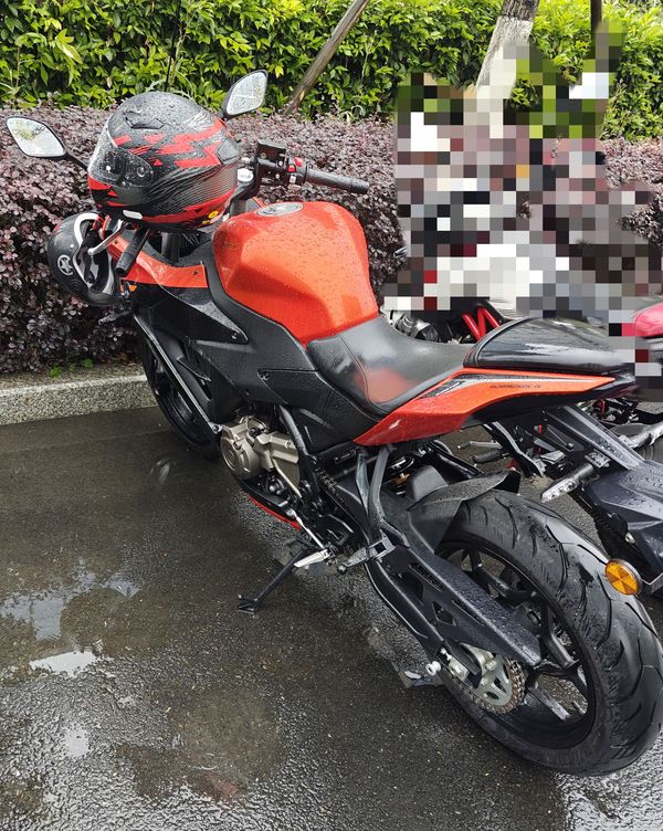 QJMOTOR 赛250