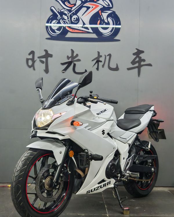 豪爵铃木 GSX250R