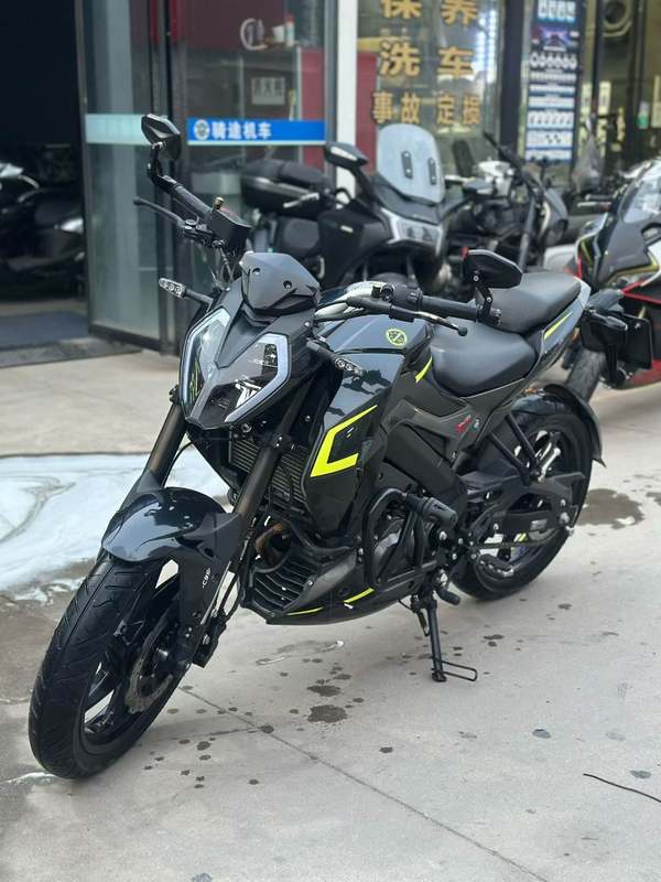 贝纳利 小迅龙 BN150S