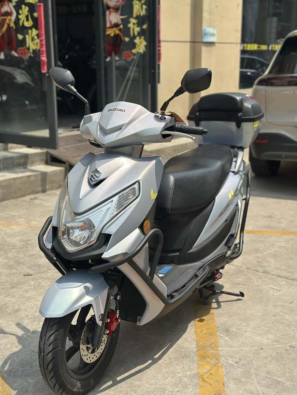 济南铃木 优驿 UE125