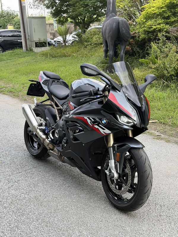 宝马 S 1000 RR