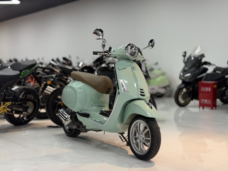 VESPA Primavera 150