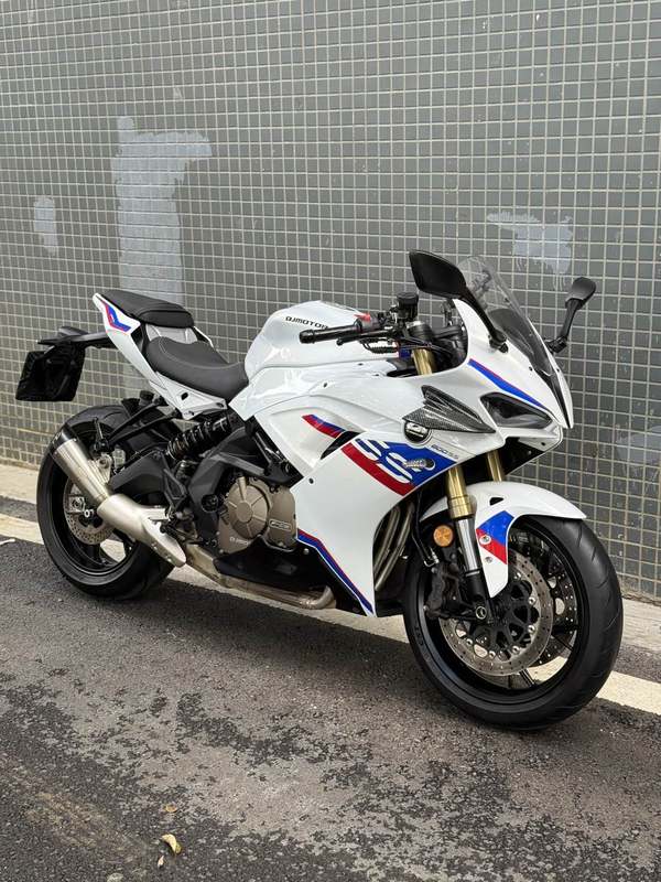 QJMOTOR 赛600