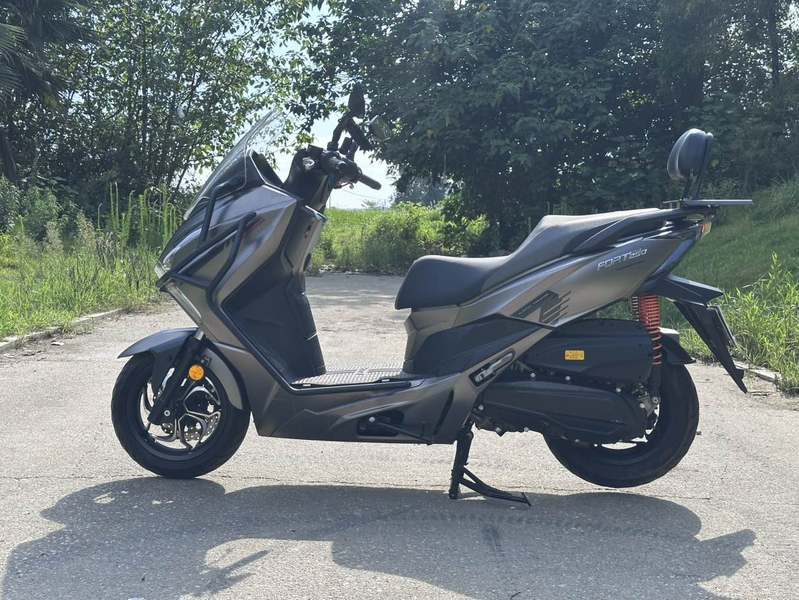 QJMOTOR 鸿250