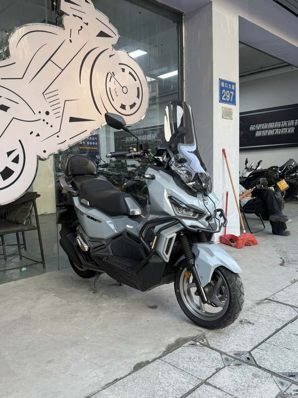 SYM三阳 Husky ADV 150