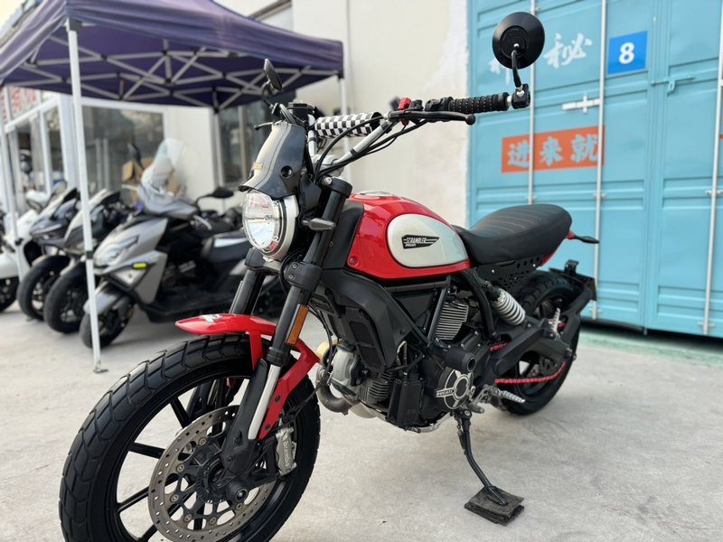 杜卡迪 Scrambler 800