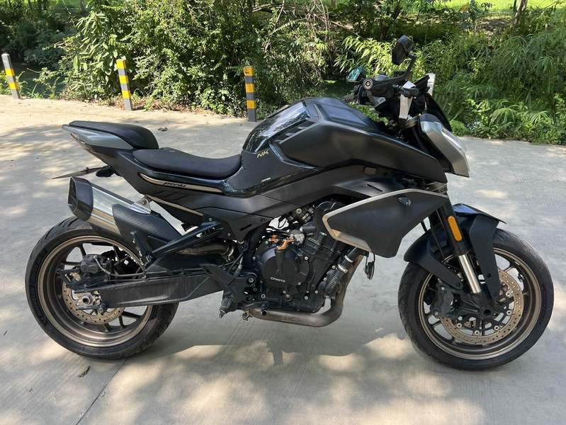 春风 800NK