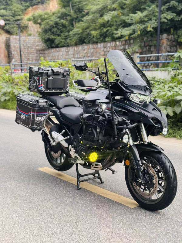 贝纳利 TRK552