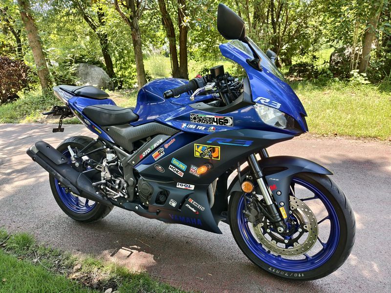 雅马哈 YZF-R3