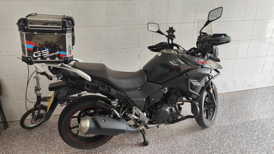 豪爵铃木 DL250