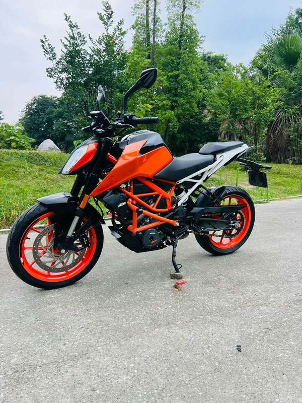 KTMR2R 390 Duke